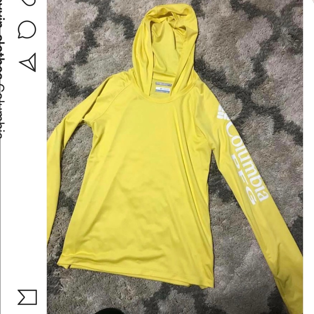 Columbia long sleeve shirt with hood